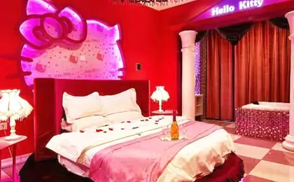 Pin'ai Theme Hotel