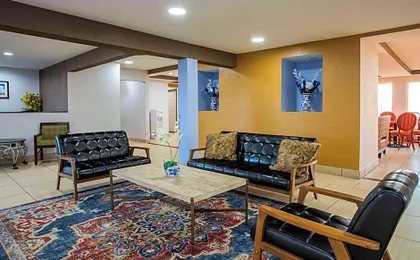 Travelodge by Wyndham Fort Wayne North