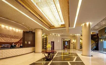 Paradise Jinjiang Hotel