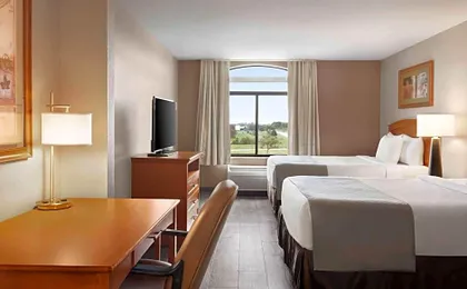 Wingate by Wyndham Bentonville Airport