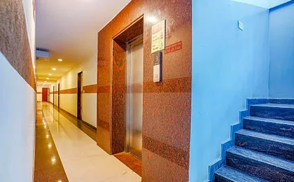 Via Shreyas Inn