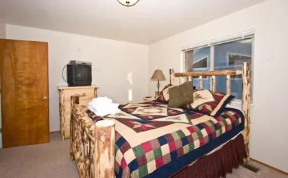 2853 Springwood Dr.
