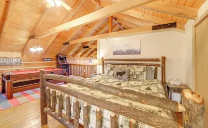 True Log Cabin w/ Game Room, Year-round Views