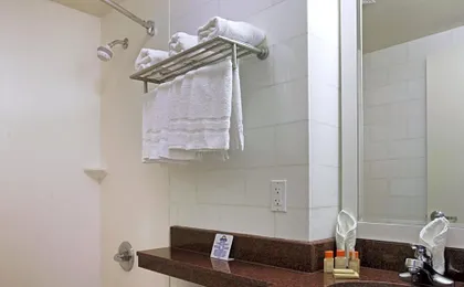 Days Inn by Wyndham Bronx Near Stadium
