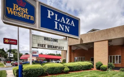 Days Inn by Wyndham Breezewood