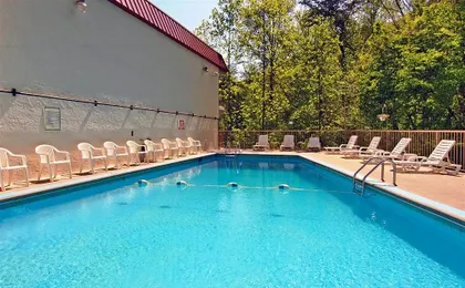 Motel 6 Gatlinburg Smoky Mountains