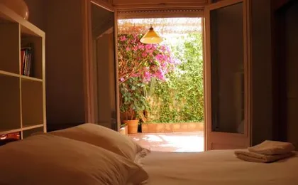 Suitur Courtyard Apartment