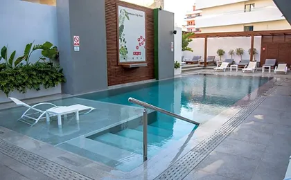 Manousos City Hotel