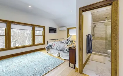 New Home: 2 Mins to Lake Park, Beach & Town