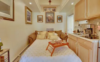 Cozy & Convenient Elmont Retreat w/ Patio!