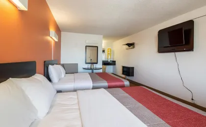Motel 6 Indianapolis in