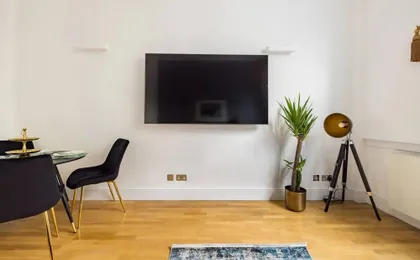 Earl s Court 1BR Private Terrace Walk to Tube