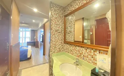 Longtousi Yacheng Hotel Chongqing North Railway Station)