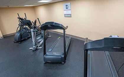 Clarion Hotel Detroit Metro Airport