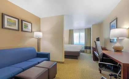 Comfort Suites Benbrook - Fort Worth Southwest