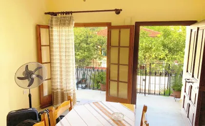 Spiros Apartments - Agios Gordios Beach, Corfu, Greece