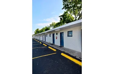 Motel 19 By Capital O Baytown I-10