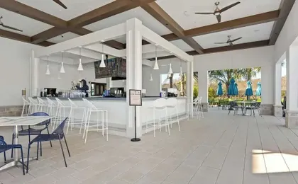 Themed 7bedroom and Pool 18 Guests