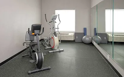 Holiday Inn Express Hotel & Suites Bloomington-Normal University Area By IHG