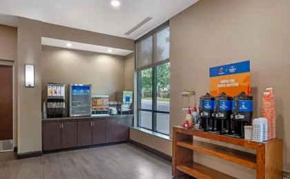 Comfort Suites Huntersville Near Lake Norman