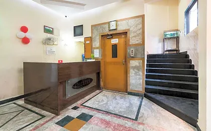 Hotel Shelter Palace