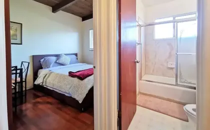 Comfy 2BR 1Bath Apartment near HWY580-80