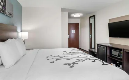 Sleep Inn & Suites