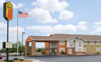 Super 8 by Wyndham Portales