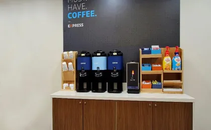 Holiday Inn Express Suites Huntsville Northeast