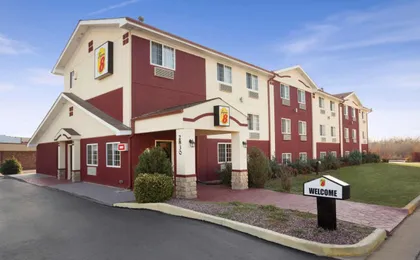 Super 8 by Wyndham Joplin