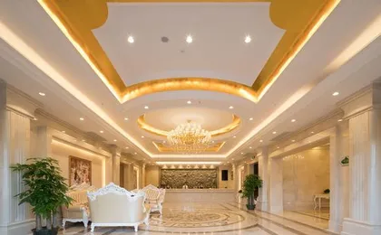 Vienna International Hotel (Shenzhen Bantian Lehui Center Branch)