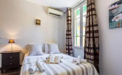 MY CASA - GUISOL - Typical Nice 3 Bedroom AC near Port