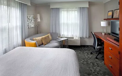 Sonesta Select Tinton Falls Eatontown
