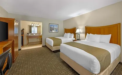 Best Western Swiss Clock Inn