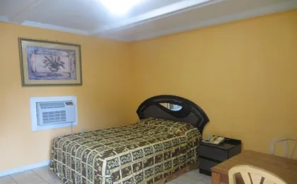Travel Inn And Suites