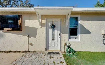 6 Mi to Honeymoon Island: Studio w/ Pool Access