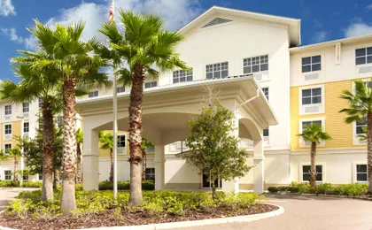Holiday Inn Express & Suites Palm Coast - I-95