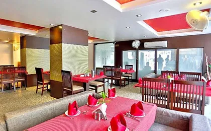 Raya Inn