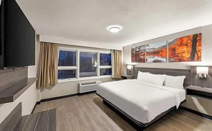 Clarion Pointe Rhinelander Downtown