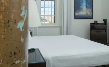 Hotel Henry Buffalo, Curio Collection By Hilton