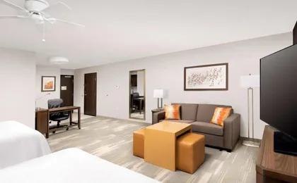 Homewood Suites by Hilton Kansas City Speedway (H)