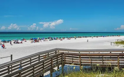 The Salty Dog on 30a: Modern Updates, 1 Minute to the Beach!