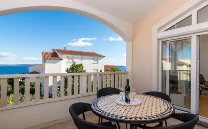 Apartment Villa Matana-1 by Interhome