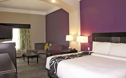 La Quinta Inn & Suites by Wyndham Pearland