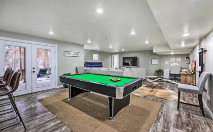 Lakefront Rogers Getaway w/ Hot Tub & Deck!