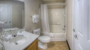 Crestwood Suites of Orlando-UCF Area