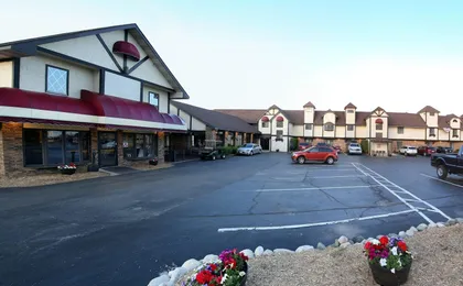 Bavarian Haus Lakefront Inn