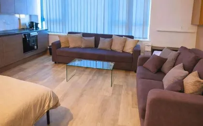 Stylish City Escape near Cavern Quarter