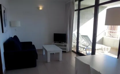 Apartamentos con terraza Torre DOboe by Renthas