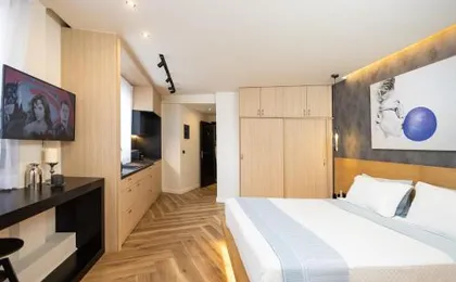 Triple A - Prime Location - Between Monastiraki & Syntagma Square-FREE Parking!